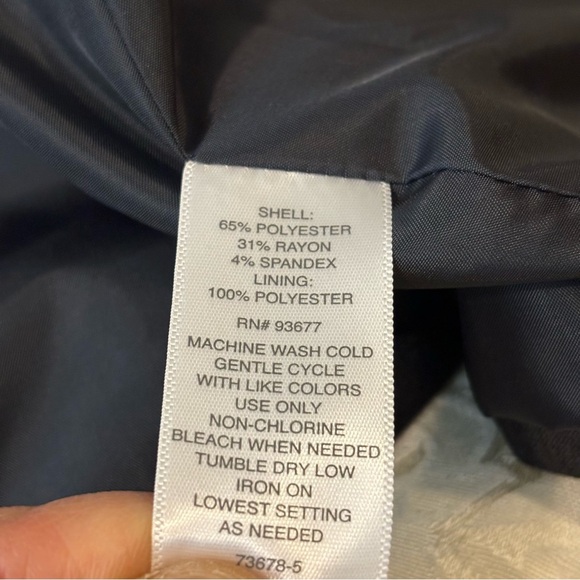 NWT Liz Claiborne Regular Fit Charcoal Grey Blazer, Size 6 - Picture 13 of 15